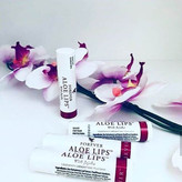 لیپس لب فوراور + آلوئه ورا (مرطوب کننده لب با روغن جوجوبا) | Forever Aloe Lips