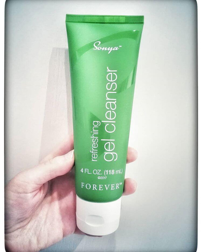 رفرشینگ ژل کلینزر سونیا (ژل پاک کننده و طراوت بخش) | Sonya refreshing gel cleanser